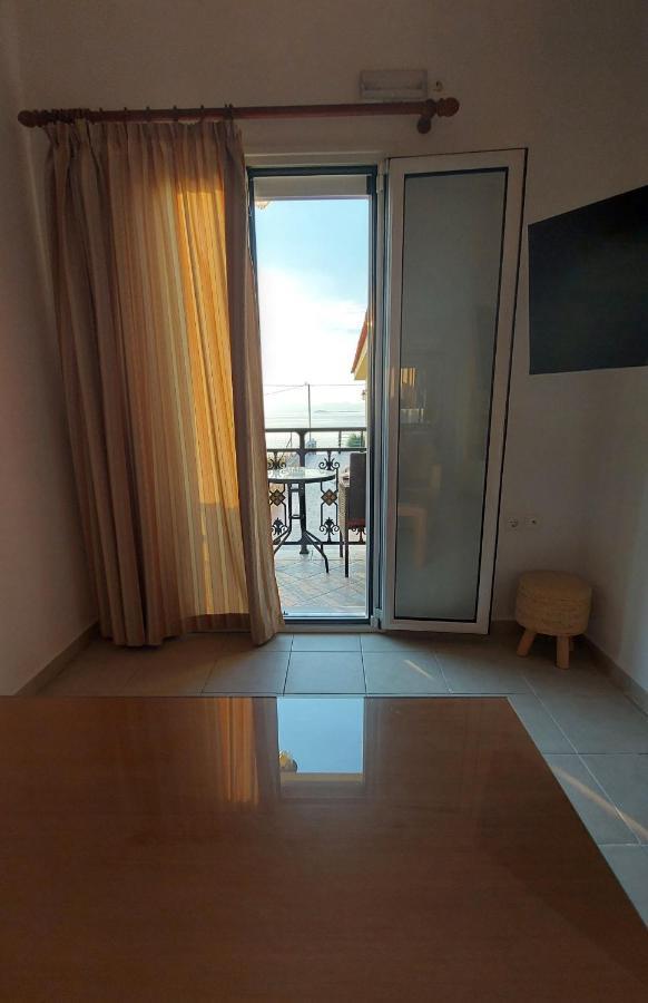 C-View Apartments Megalochori  المظهر الخارجي الصورة
