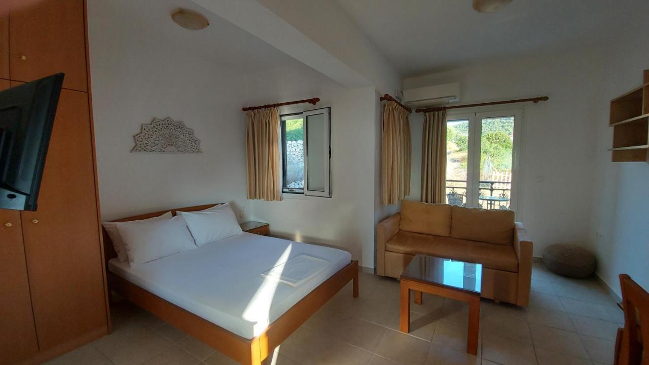 C-View Apartments Megalochori  المظهر الخارجي الصورة