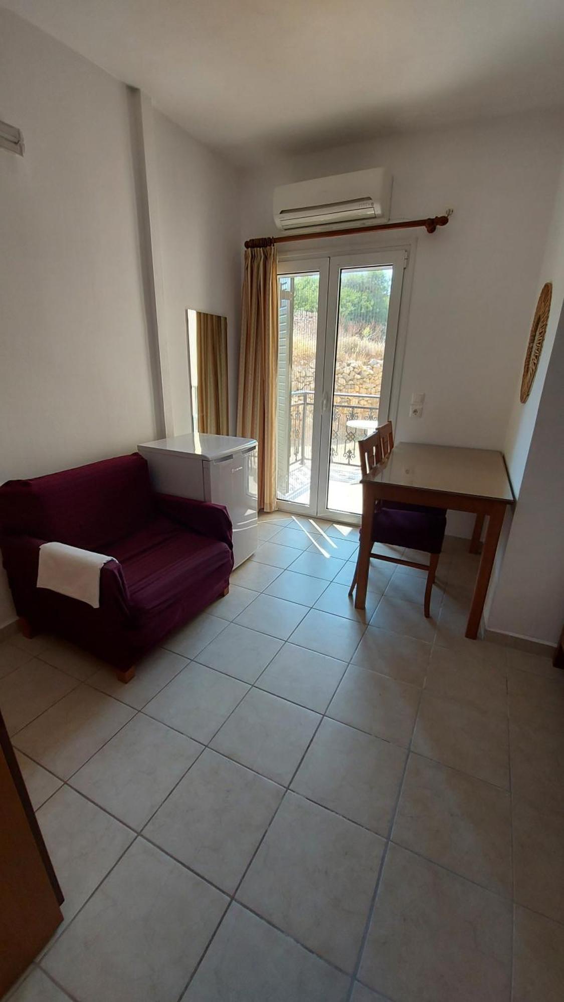 C-View Apartments Megalochori  الغرفة الصورة