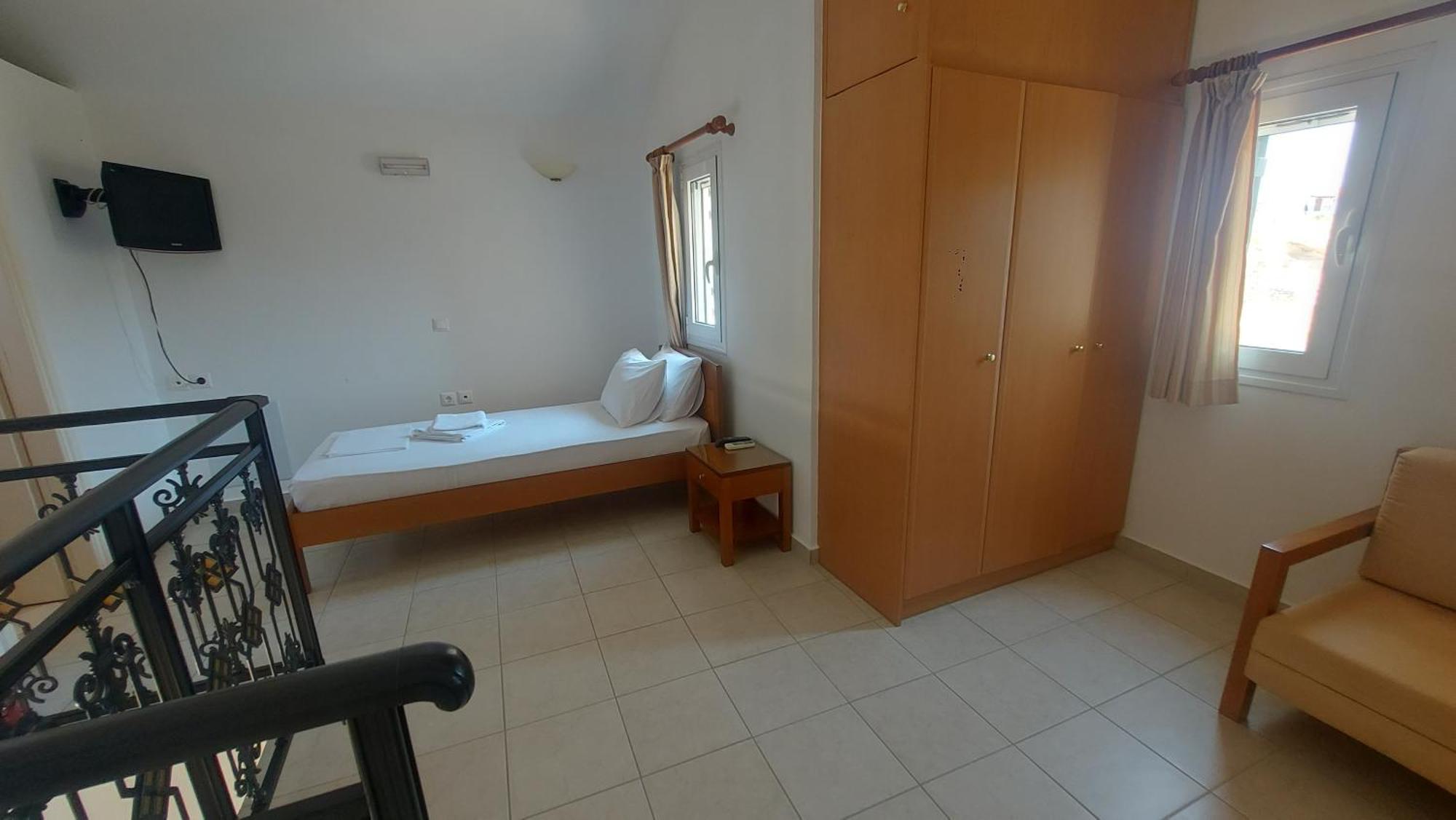 C-View Apartments Megalochori  الغرفة الصورة